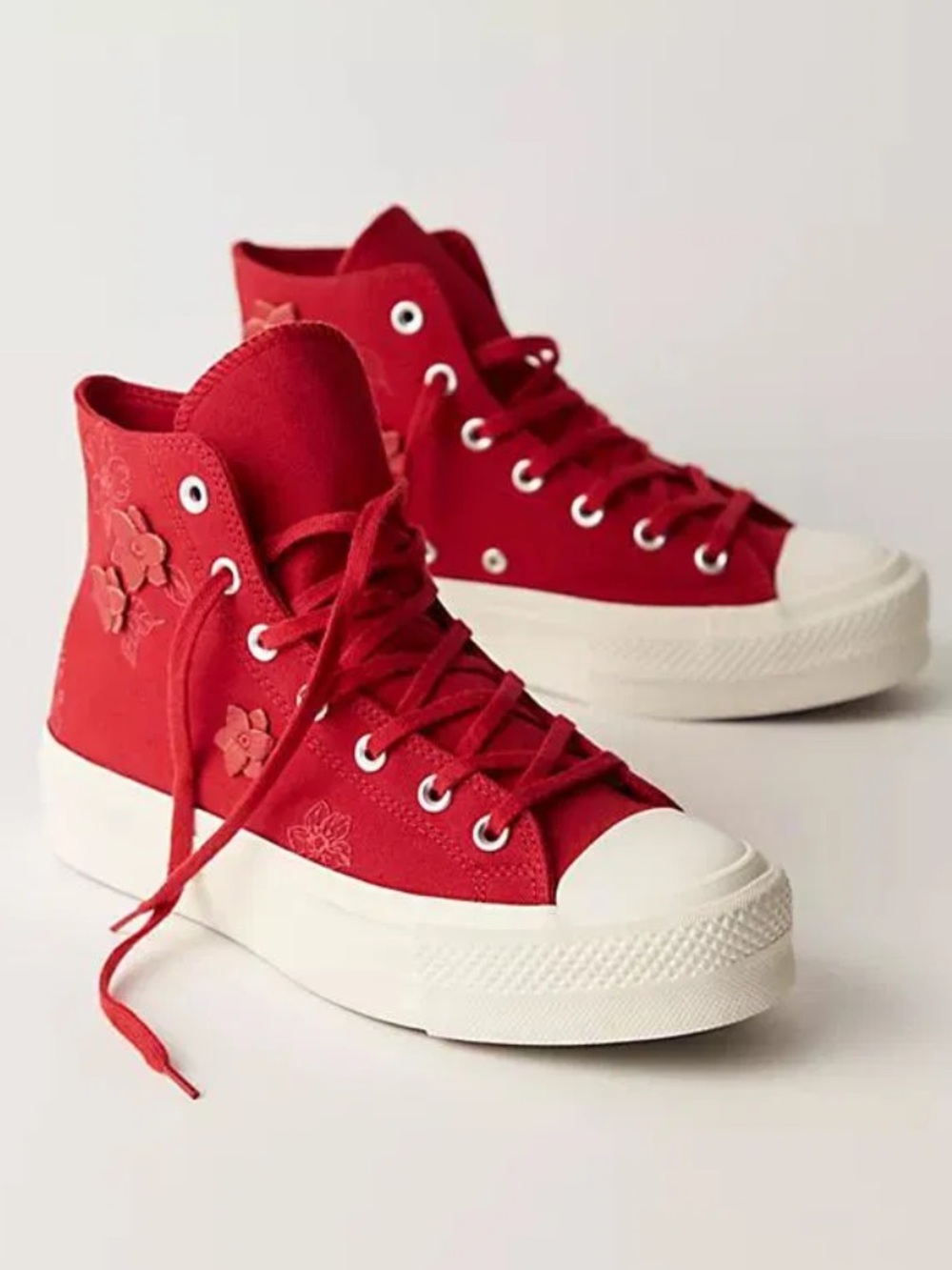 Converse Chuck Taylor All Star Lift 3D Floral High Tops Red Women’s 8.5